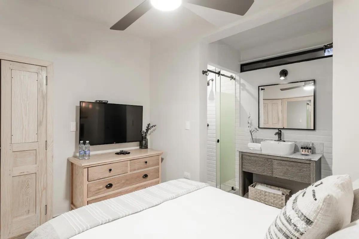 Casa Pandurata Luxury Apartments In Centro, San Miguel De Allende Room photo